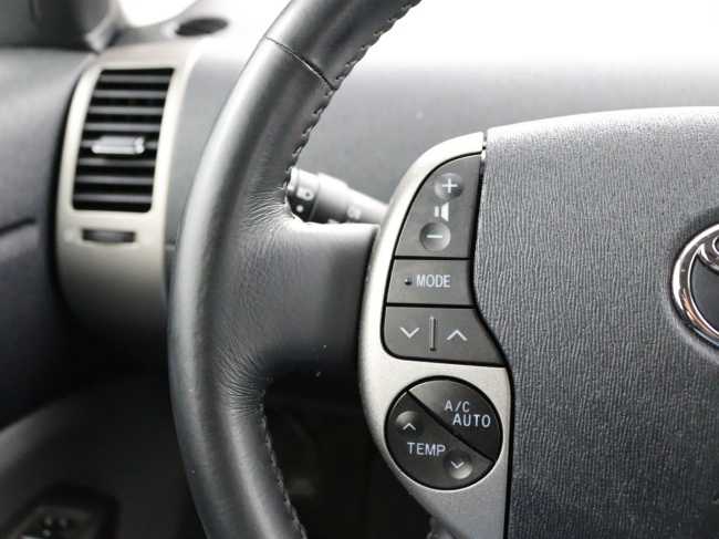 Toyota Prius - 1.5 VVT-i Tech Edition