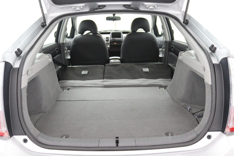 Toyota Prius - 1.5 VVT-i Tech Edition 26