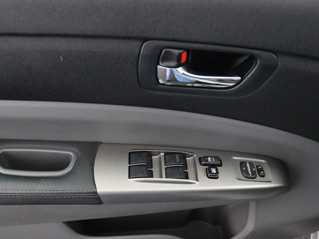 Toyota Prius - 1.5 VVT-i Tech Edition