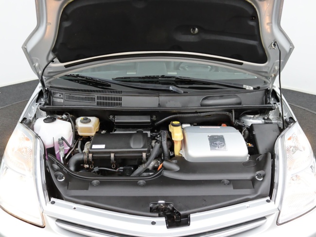 Toyota Prius - 1.5 VVT-i Tech Edition