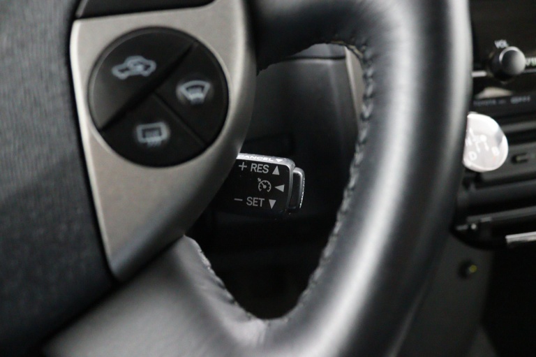 Toyota Prius - 1.5 VVT-i Tech Edition 37