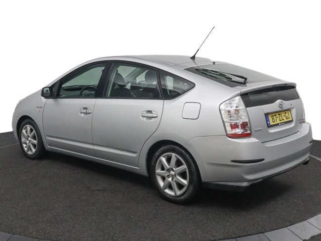 Toyota Prius - 1.5 VVT-i Tech Edition