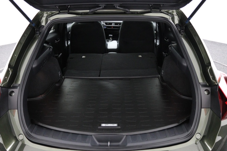 Lexus UX - 250h Business Line 25