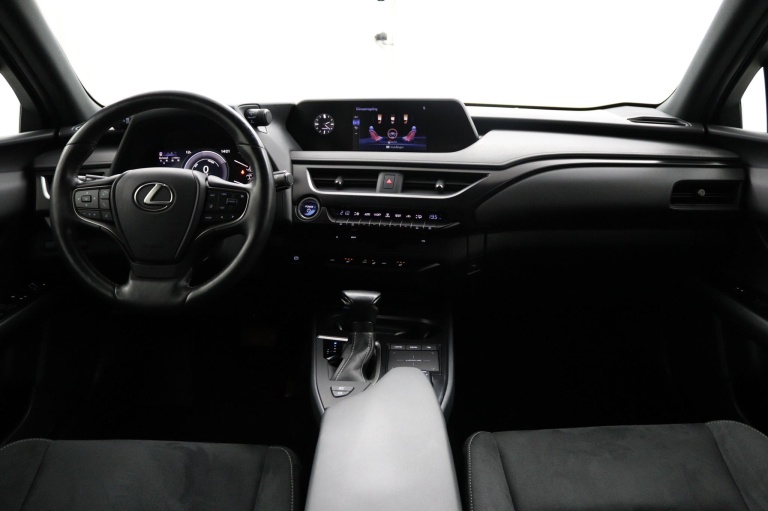 Lexus UX - 250h Business Line 4