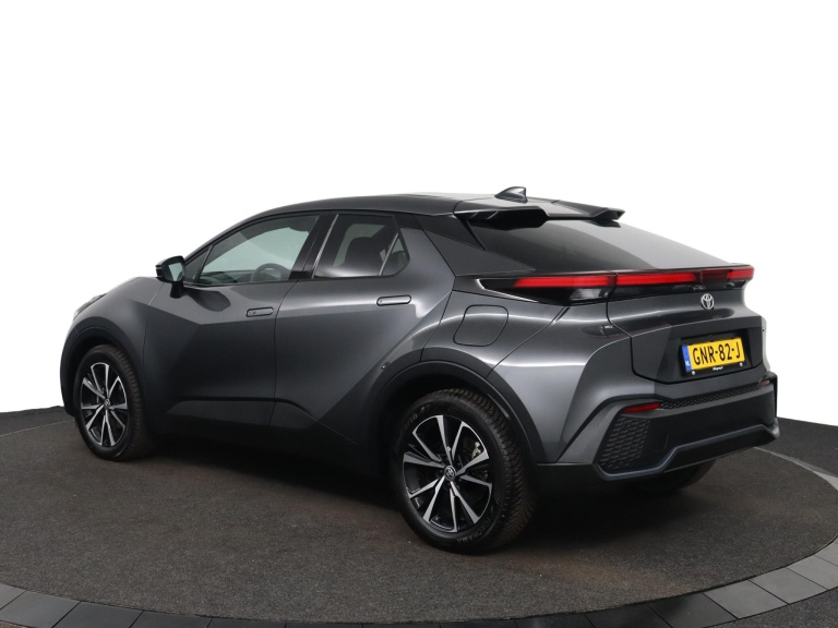 Toyota C-HR - 1.8 Hybrid 140 Dynamic 12
