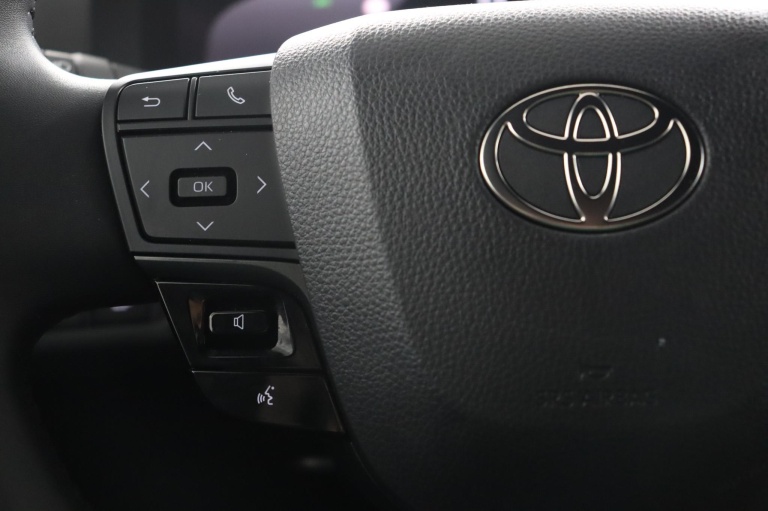 Toyota C-HR - 1.8 Hybrid 140 Dynamic 19