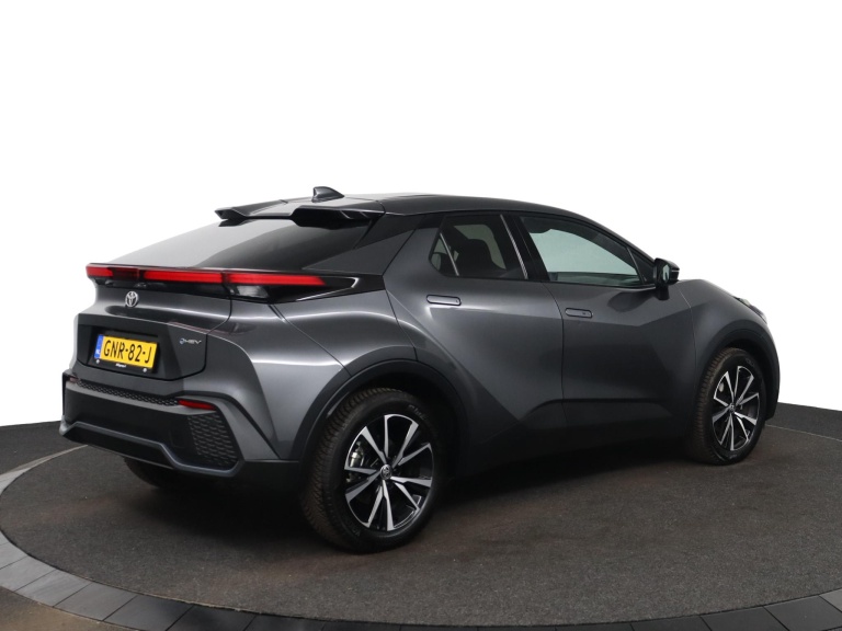Toyota C-HR - 1.8 Hybrid 140 Dynamic 2