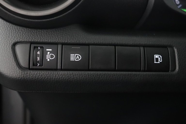 Toyota C-HR - 1.8 Hybrid 140 Dynamic 30