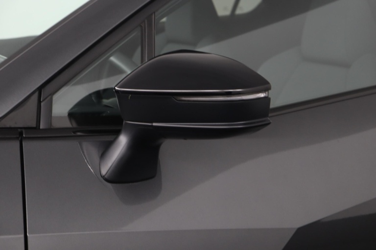 Toyota C-HR - 1.8 Hybrid 140 Dynamic 37