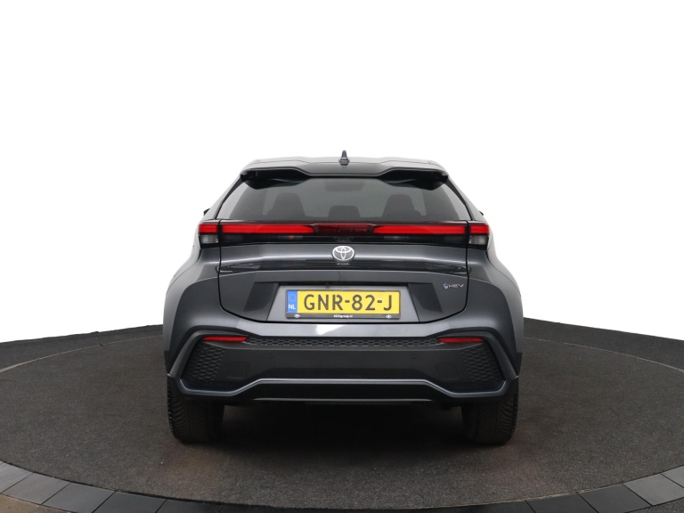 Toyota C-HR - 1.8 Hybrid 140 Dynamic 64