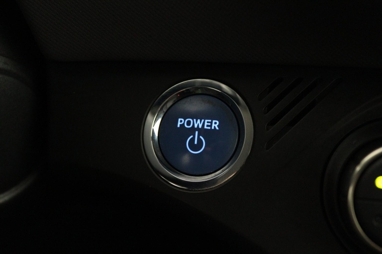 Toyota Yaris - 1.5 Hybrid 38