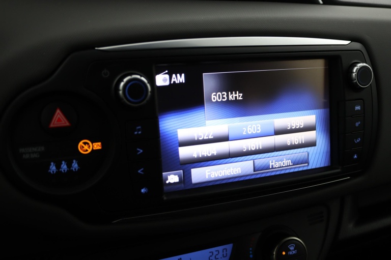 Toyota Yaris - 1.5 Hybrid 8