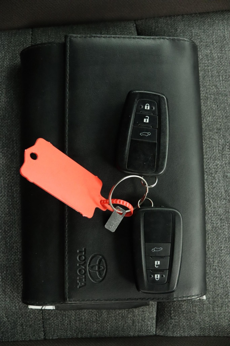 Toyota Corolla Touring Sports - 2.0 Hybrid Trek 11