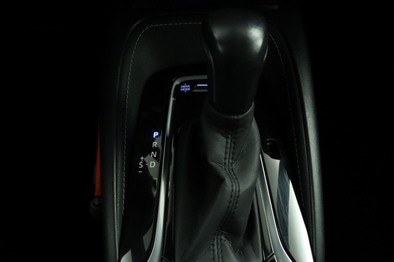 Toyota Corolla Touring Sports - 2.0 Hybrid Trek 27