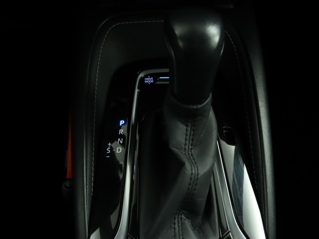 Toyota Corolla Touring Sports - 2.0 Hybrid Trek