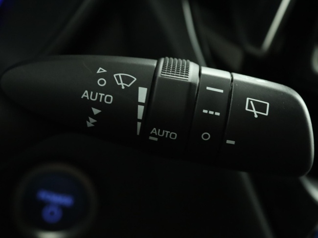 Toyota Corolla Touring Sports - 2.0 Hybrid Trek