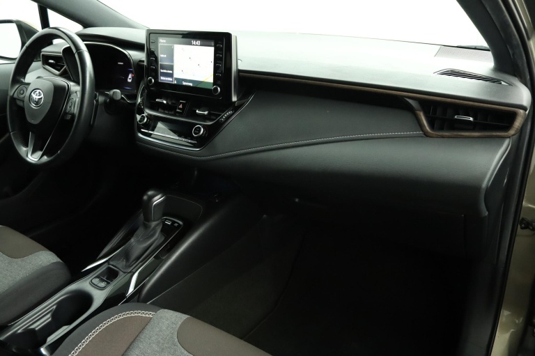 Toyota Corolla Touring Sports - 2.0 Hybrid Trek 43