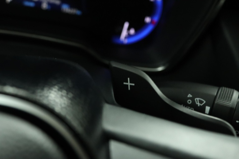 Toyota Corolla Touring Sports - 2.0 Hybrid Trek 44