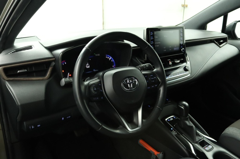 Toyota Corolla Touring Sports - 2.0 Hybrid Trek 64