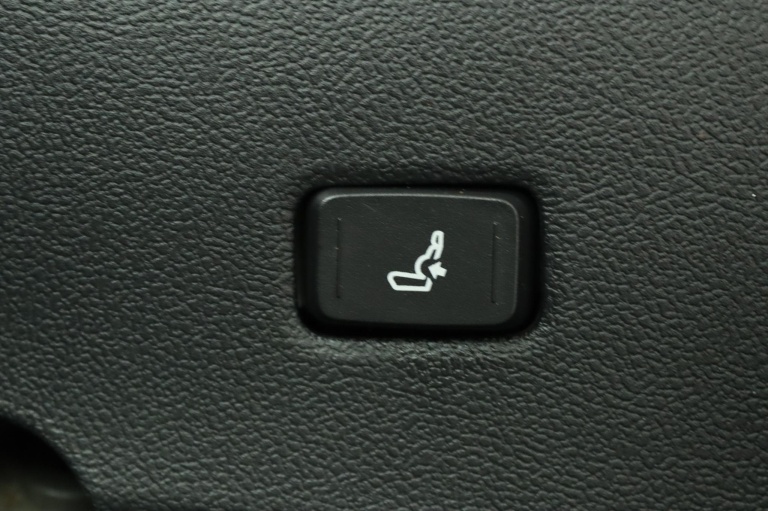 Toyota Corolla Touring Sports - 2.0 Hybrid Trek 65