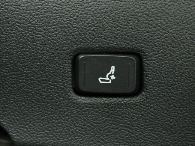 Toyota Corolla Touring Sports - 2.0 Hybrid Trek