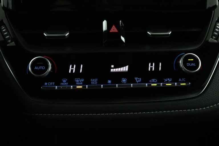 Toyota Corolla Touring Sports - 2.0 Hybrid Trek 9