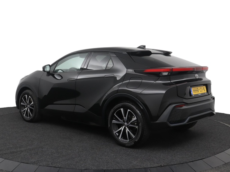Toyota C-HR - 2.0 Plug-in Hybrid 220 Dynamic 12