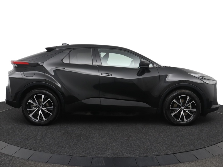 Toyota C-HR - 2.0 Plug-in Hybrid 220 Dynamic 13