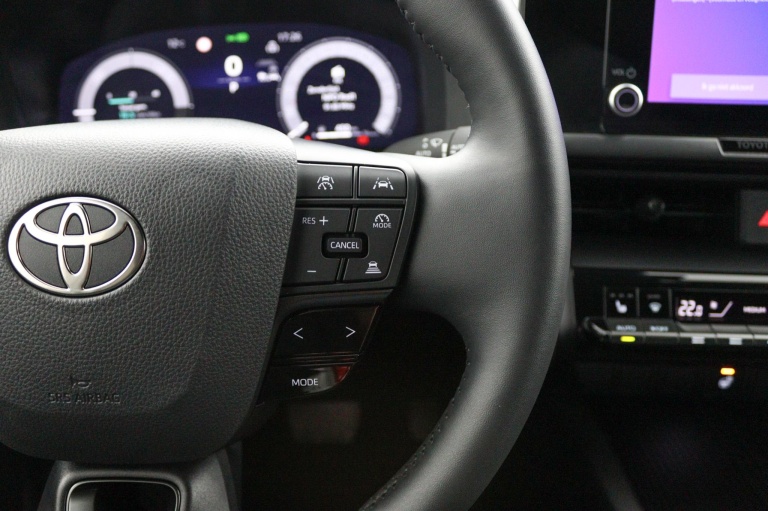 Toyota C-HR - 2.0 Plug-in Hybrid 220 Dynamic 21