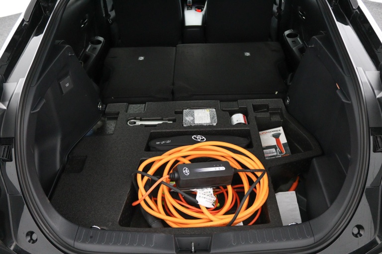 Toyota C-HR - 2.0 Plug-in Hybrid 220 Dynamic 33