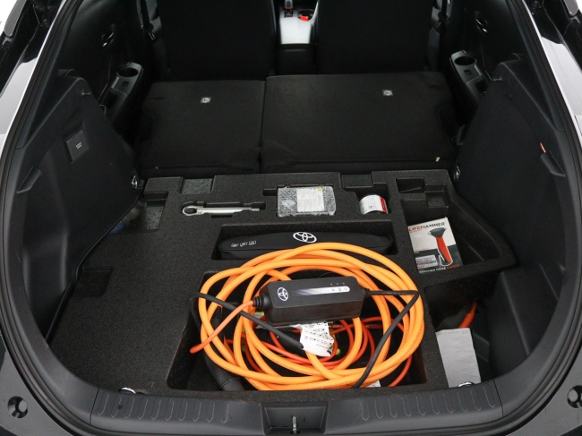 Toyota C-HR - 2.0 Plug-in Hybrid 220 Dynamic