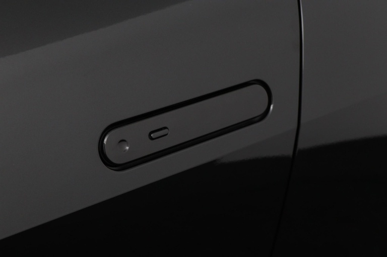 Toyota C-HR - 2.0 Plug-in Hybrid 220 Dynamic 36