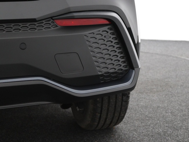 Toyota C-HR - 2.0 Plug-in Hybrid 220 Dynamic