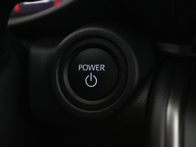 Toyota C-HR - 2.0 Plug-in Hybrid 220 Dynamic