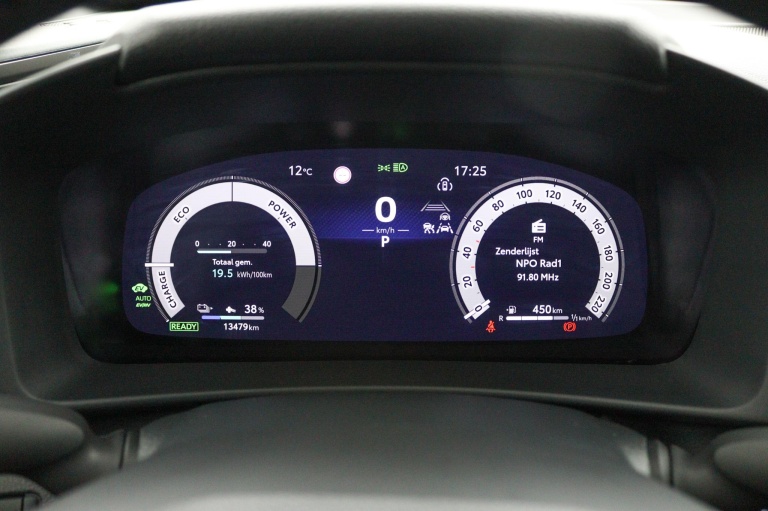 Toyota C-HR - 2.0 Plug-in Hybrid 220 Dynamic 6