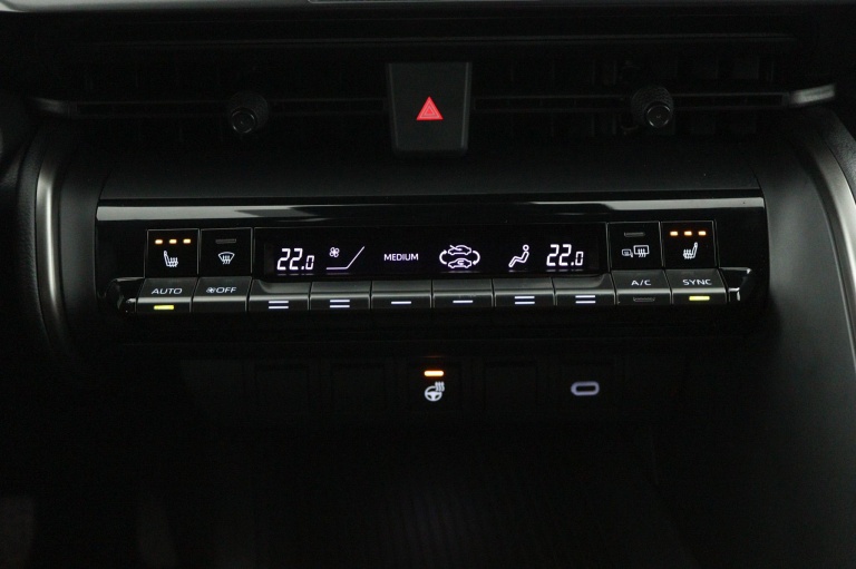 Toyota C-HR - 2.0 Plug-in Hybrid 220 Dynamic 7