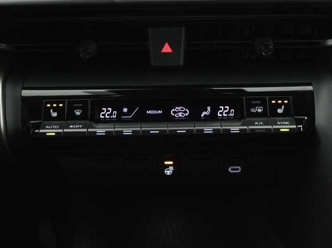 Toyota C-HR - 2.0 Plug-in Hybrid 220 Dynamic