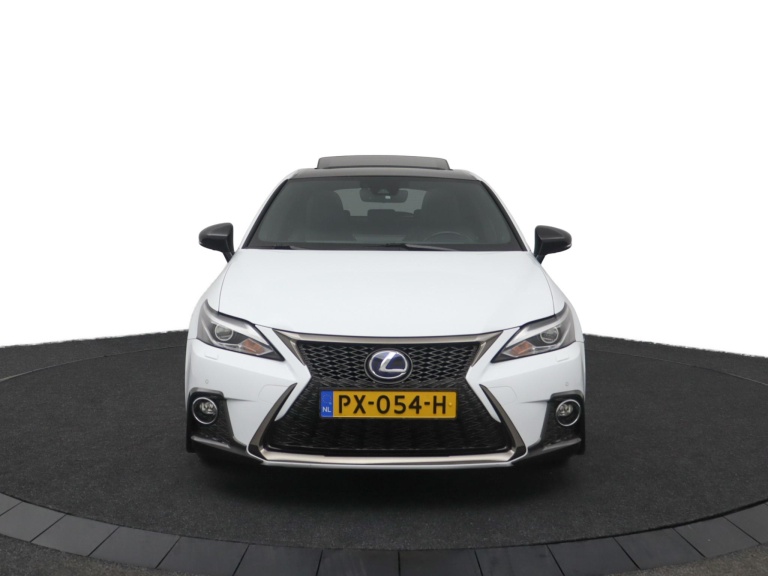 Lexus CT - 200h F Sport Line 16