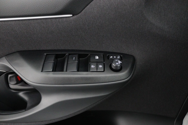 Toyota Yaris - 1.5 Hybrid 130 Executive 25