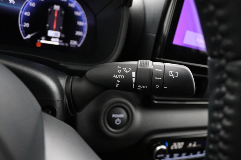 Toyota Yaris - 1.5 Hybrid 130 Executive 28