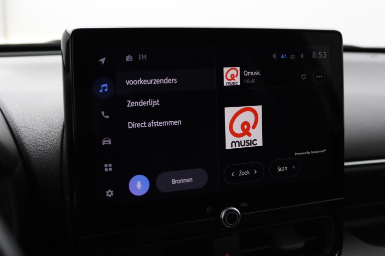 Toyota Yaris - 1.5 Hybrid 130 Executive 8