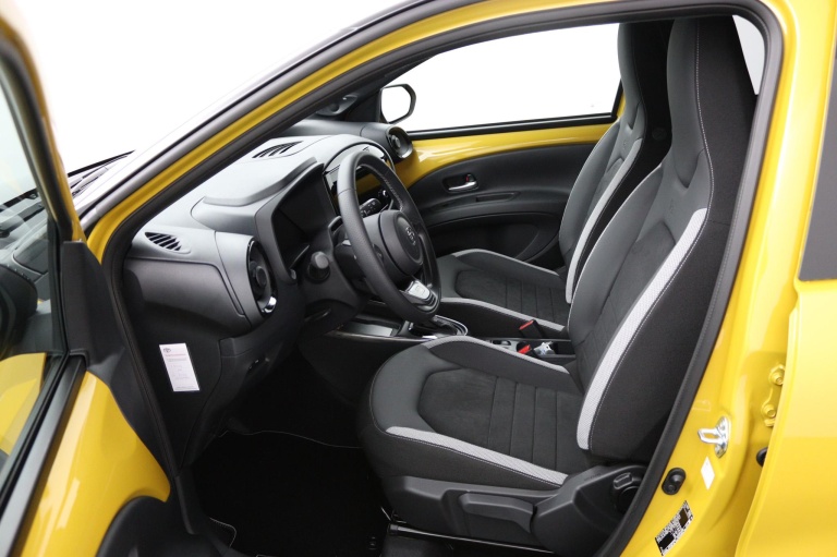 Toyota Aygo X - Hybrid 115 GR Sport 17