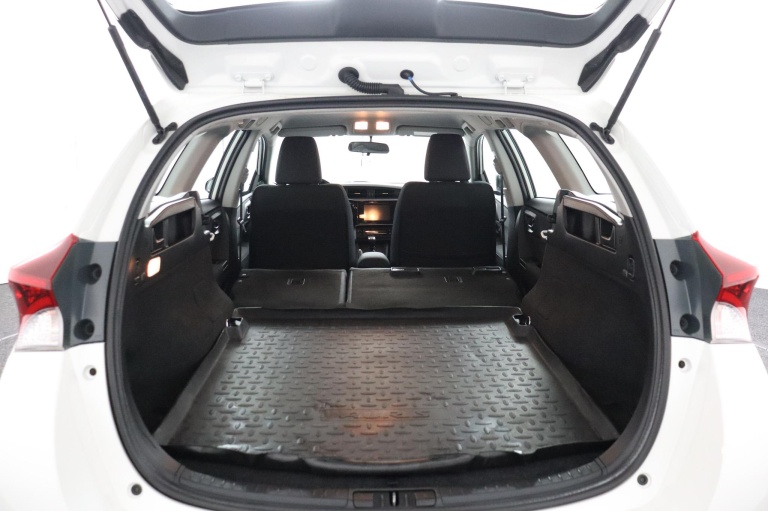 Toyota Auris Touring Sports - 1.3 Aspiration 24