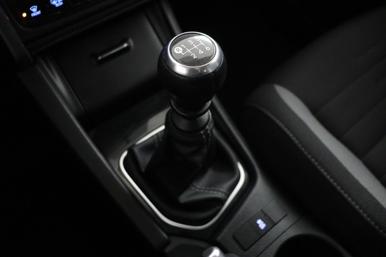 Toyota Auris Touring Sports - 1.3 Aspiration 26