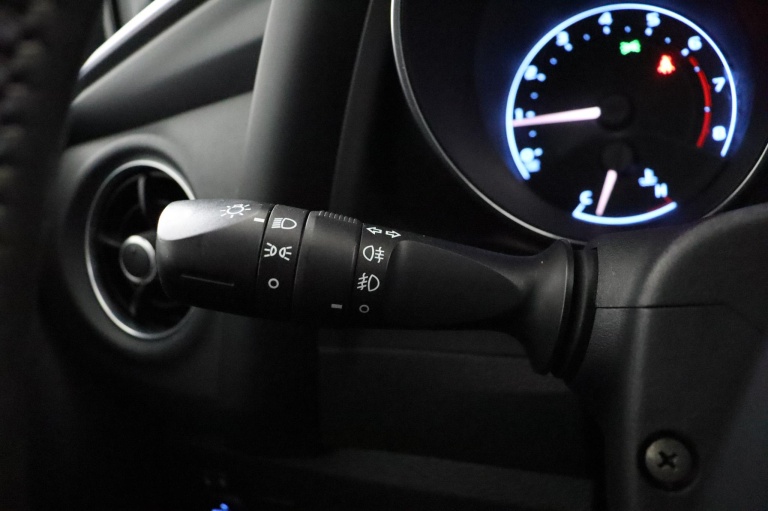 Toyota Auris Touring Sports - 1.3 Aspiration 30