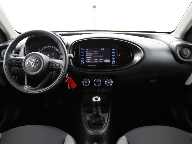 Toyota Aygo X - 1.0 VVT-i MT Play