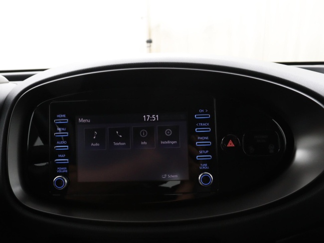 Toyota Aygo X - 1.0 VVT-i MT Play