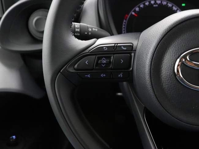 Toyota Aygo X - 1.0 VVT-i MT Play