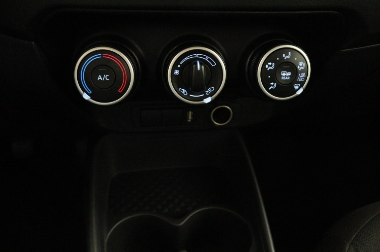 Toyota Aygo X - 1.0 VVT-i MT Play 19