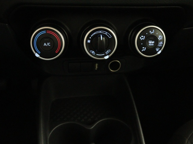 Toyota Aygo X - 1.0 VVT-i MT Play